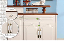 Load image into Gallery viewer, Cisco - Vintage European Handle
