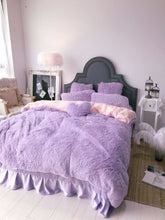 Load image into Gallery viewer, Astrid - Luxury Fleece Bed Set
