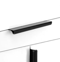 Load image into Gallery viewer, Cerelia - Modern Invisible Hook Over Handle
