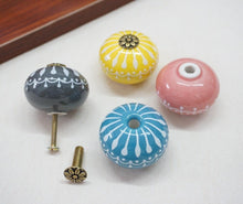 Load image into Gallery viewer, Anouk - Ceramic Macaroon Cupboard &amp; Door Handle
