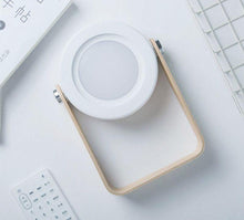 Load image into Gallery viewer, Catala - Portable Collapsible Lantern
