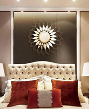 Load image into Gallery viewer, Amarilla - Iron Frame Sunflower Mirror
